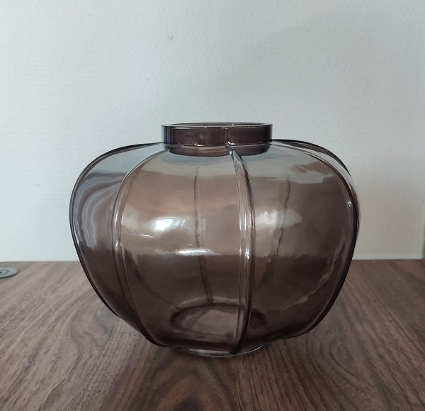 Vas i rökt glas - Lene Bjerre