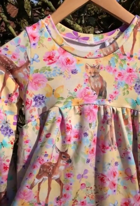 Barnklänning i bambutyg